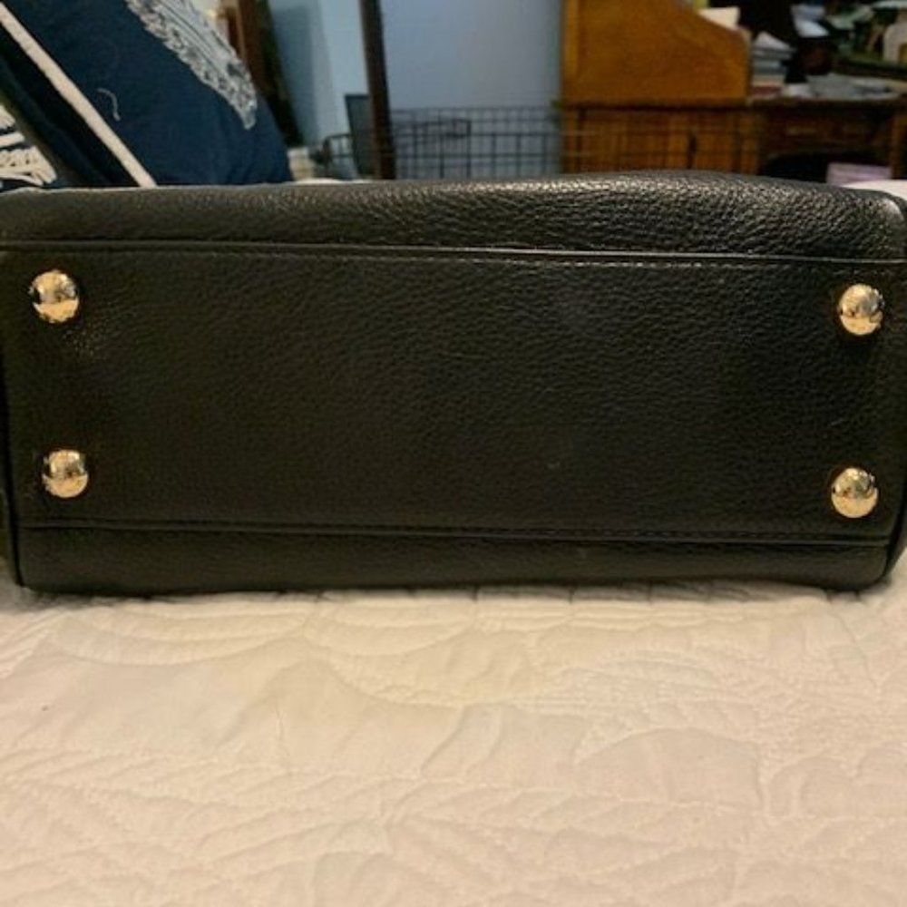 Handbag - Picture 2 of 3